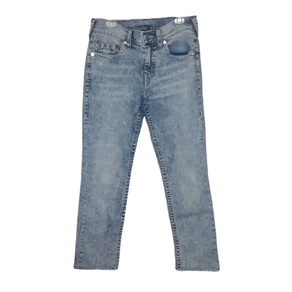 True Religion Geno Mens 31 Jeans Relaxed Slim Acid Wash‎ Blue w/Red Embroidered